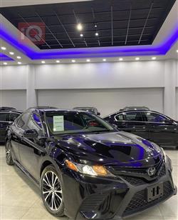 تۆیۆتا کامری